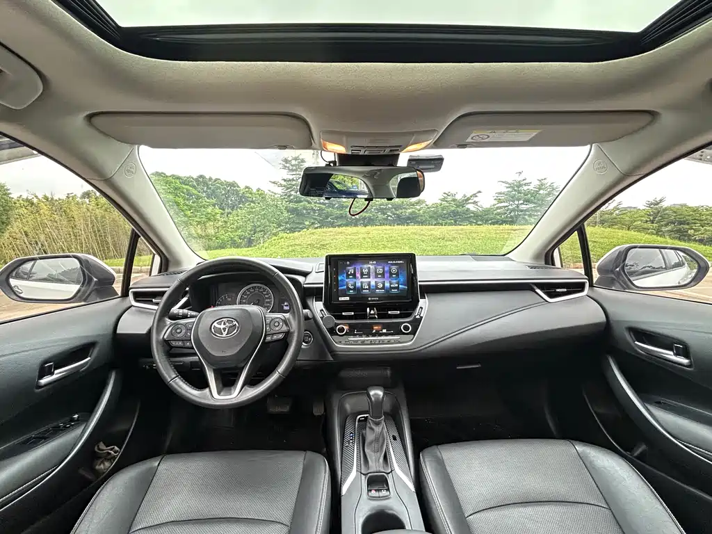 Toyota Corolla 2020 — фото 16