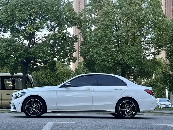 Mercedes-Benz C-Class 2020