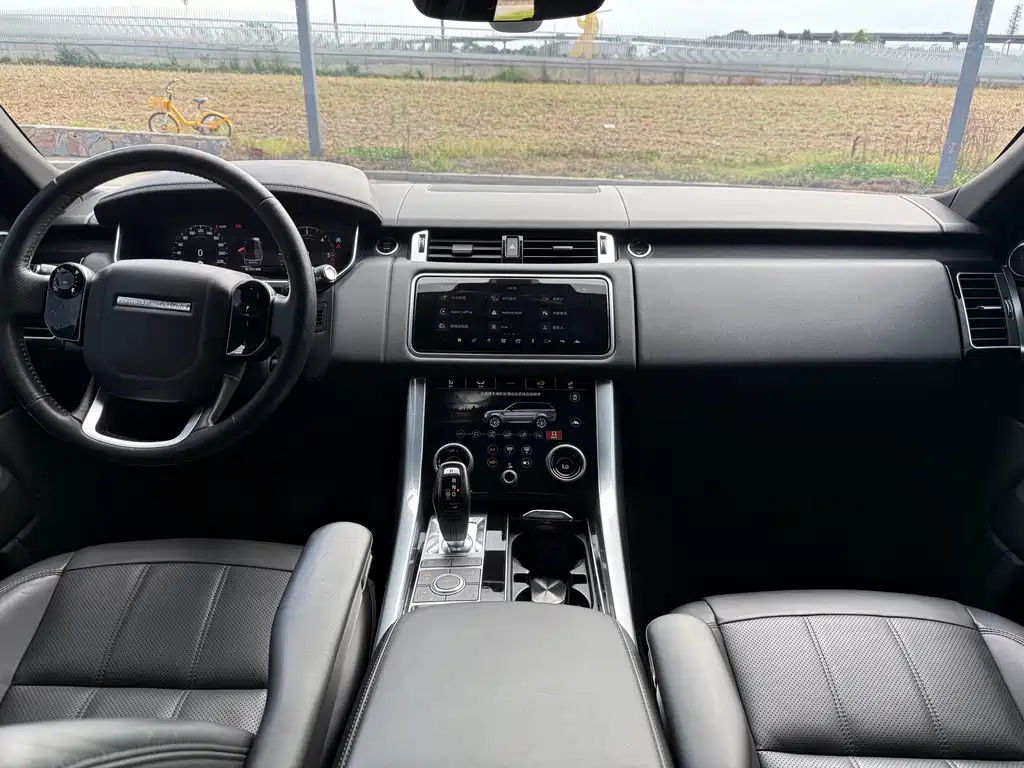 Land Rover Sport 2020 — фото 20