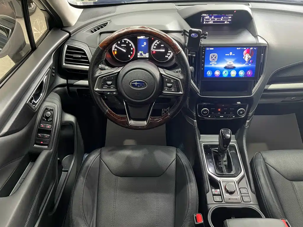 Subaru Forester 2021 — фото 12
