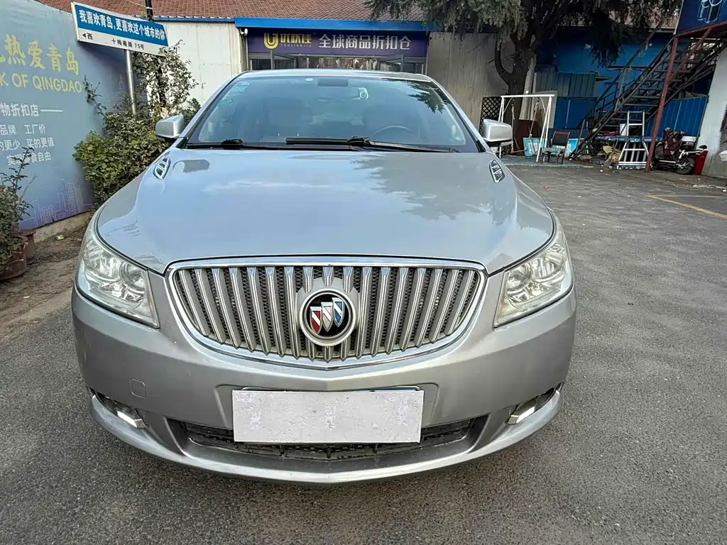 Buick LaCrosse 2012 — фото 2