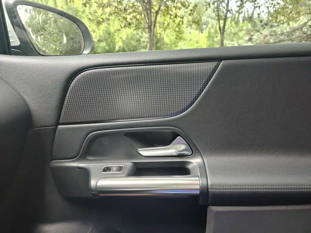 Mercedes-Benz B-Class 2023 — фото 16
