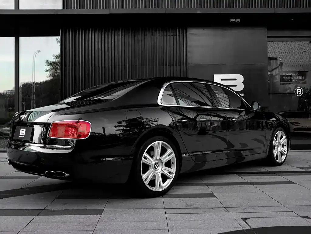 Bentley Flying Spur 2014 — фото 6