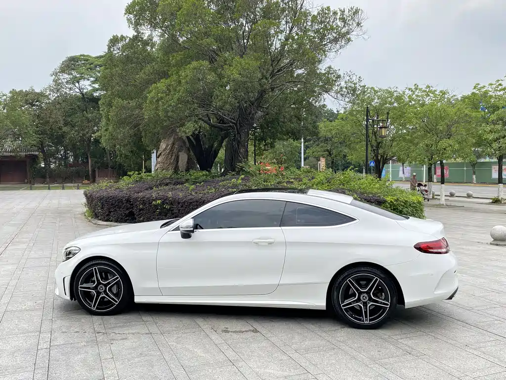 Mercedes-Benz C-Class 2019 — фото 10