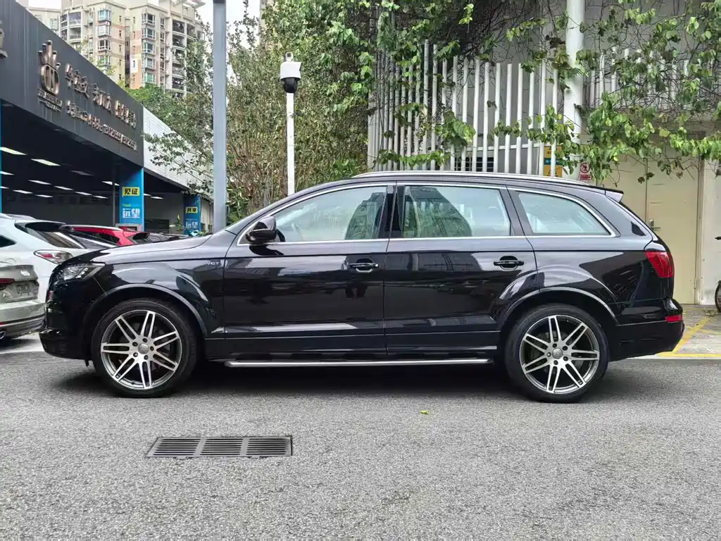 Audi Q7 2013 — фото 2