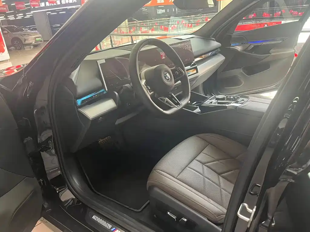 BMW i5 2024