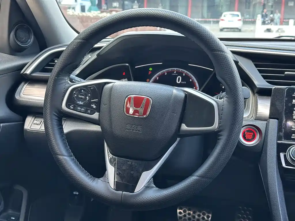 Honda Civic 2019 — фото 17