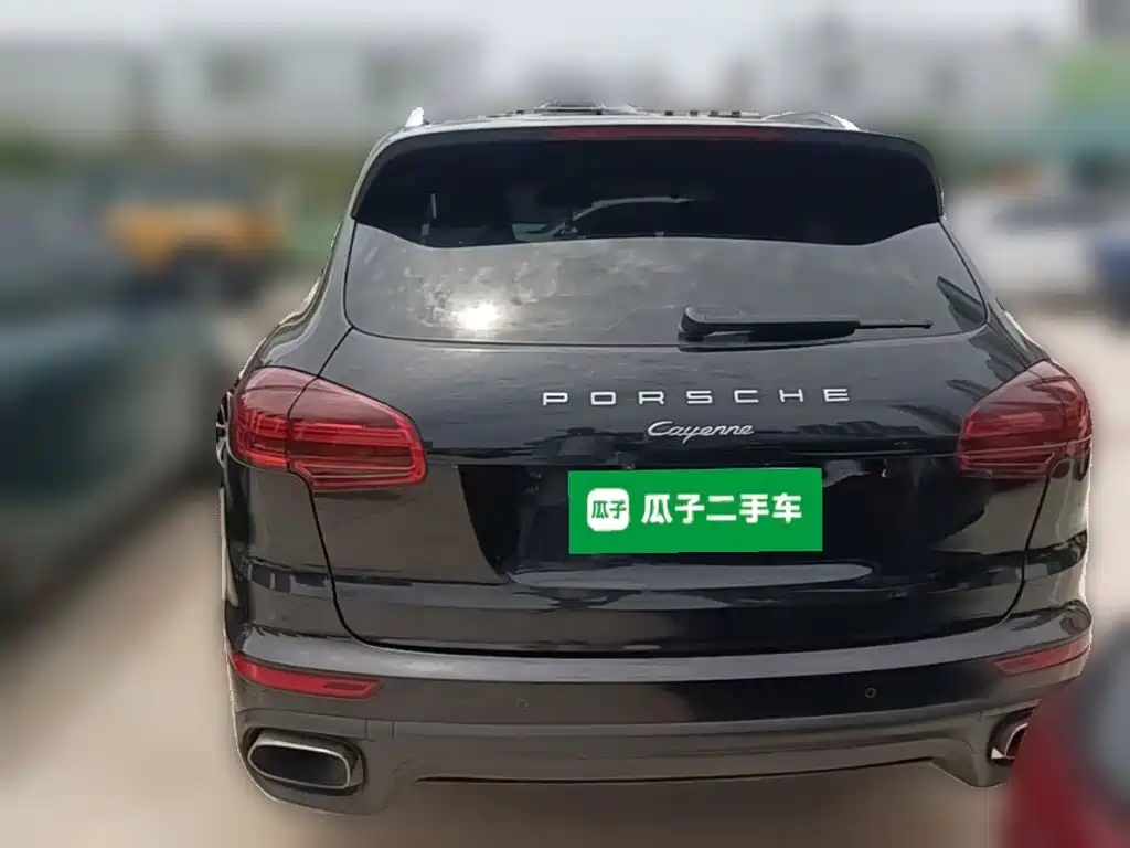 Porsche Cayenne 2017 — фото 10