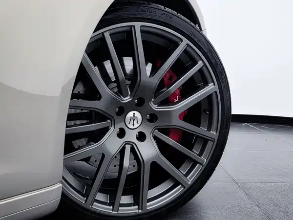 Maserati Quattroporte 2013