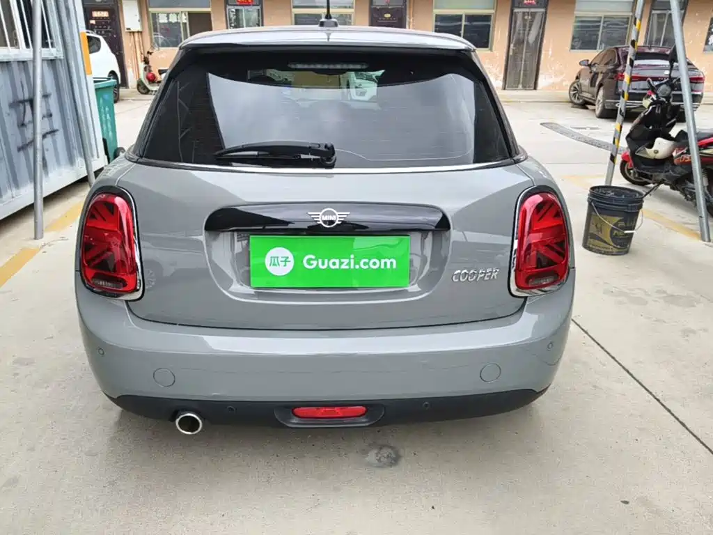 MINI MINI 2021