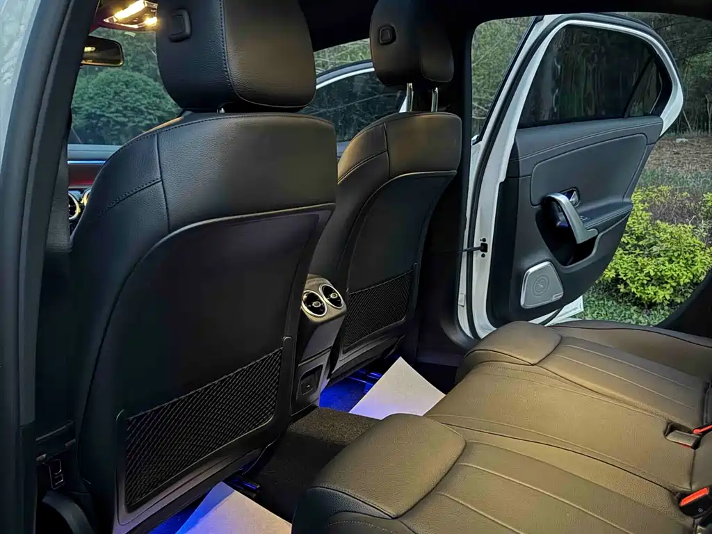 Mercedes-Benz A-Class 2022 — фото 8