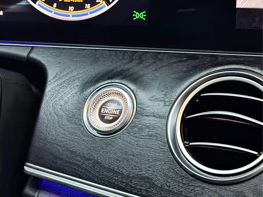 Mercedes-Benz E-Class 2018 — фото 6
