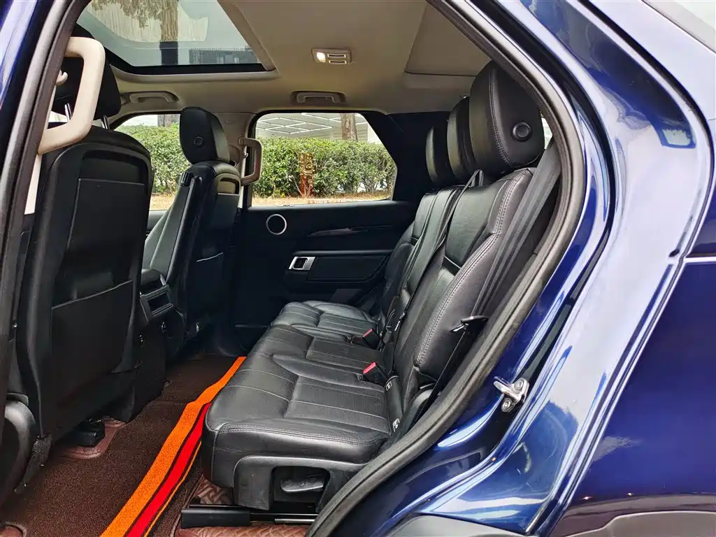 Land Rover Discovery 2019 — фото 14