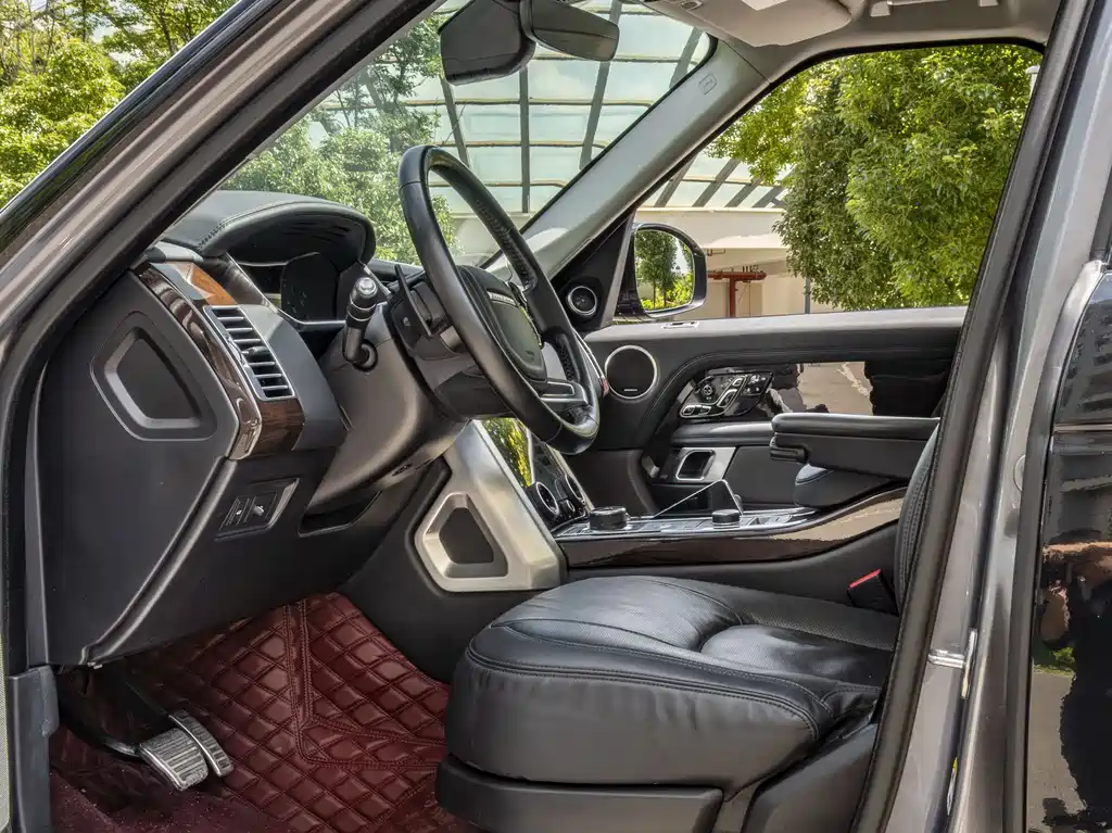 Land Rover Range Rover 2022 — фото 14