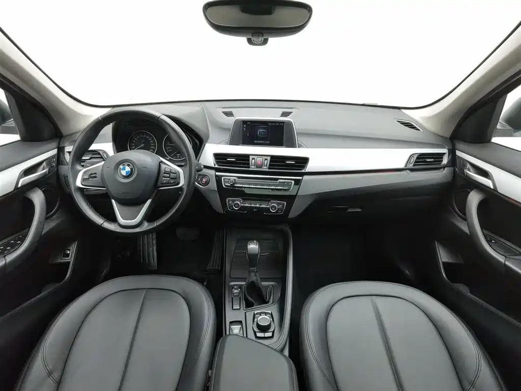 BMW X1 2018 — фото 5