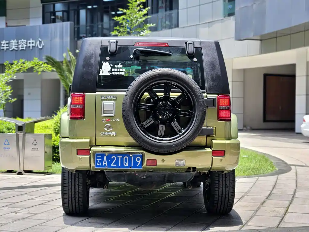BAIC BJ40 2016 — фото 9