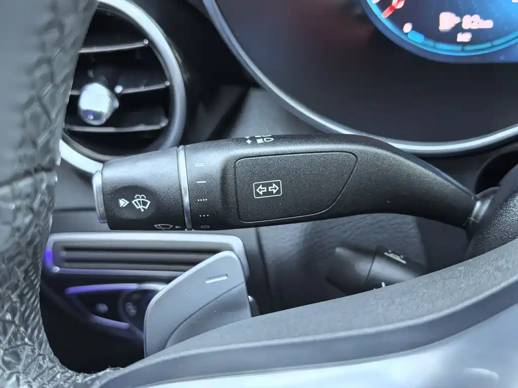 Mercedes-Benz C-Class 2020 — фото 17