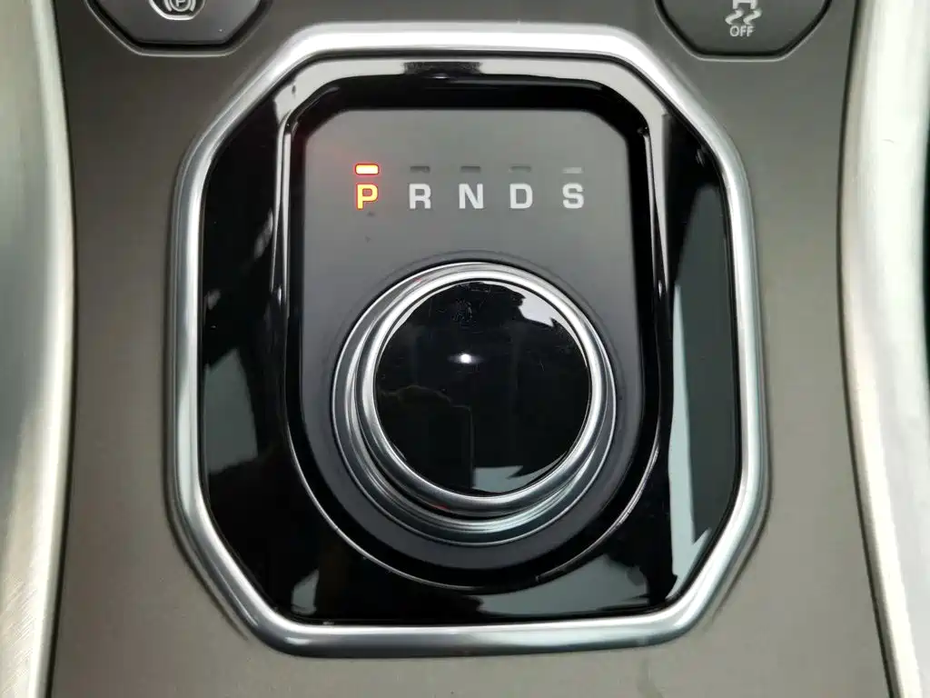 Land Rover Range Rover Evoque 2018 — фото 13