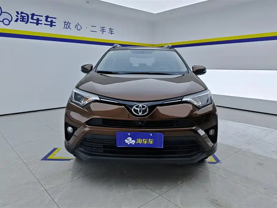 Toyota RAV4 2017 — фото 2