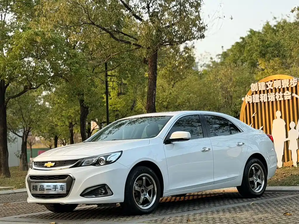 Chevrolet Malibu 2018 — фото 1
