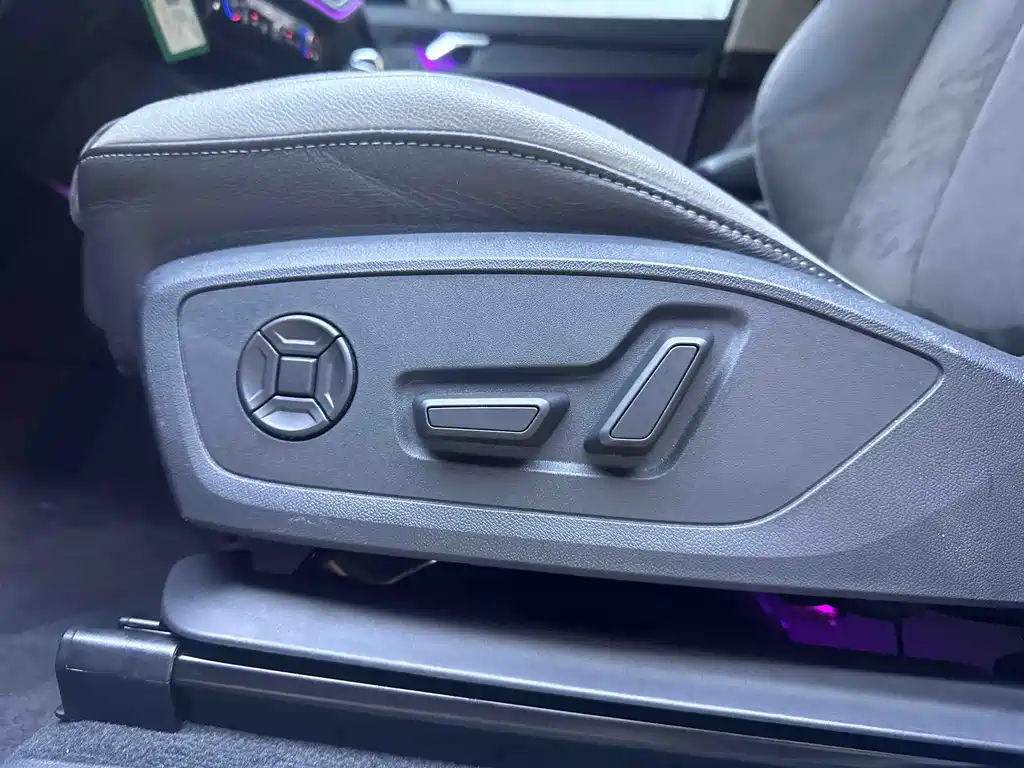Audi Q3 2022 — фото 15