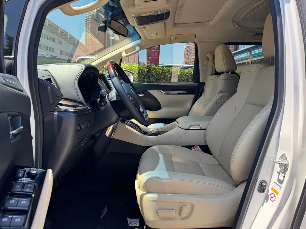 Toyota Alphard 2015 — фото 11