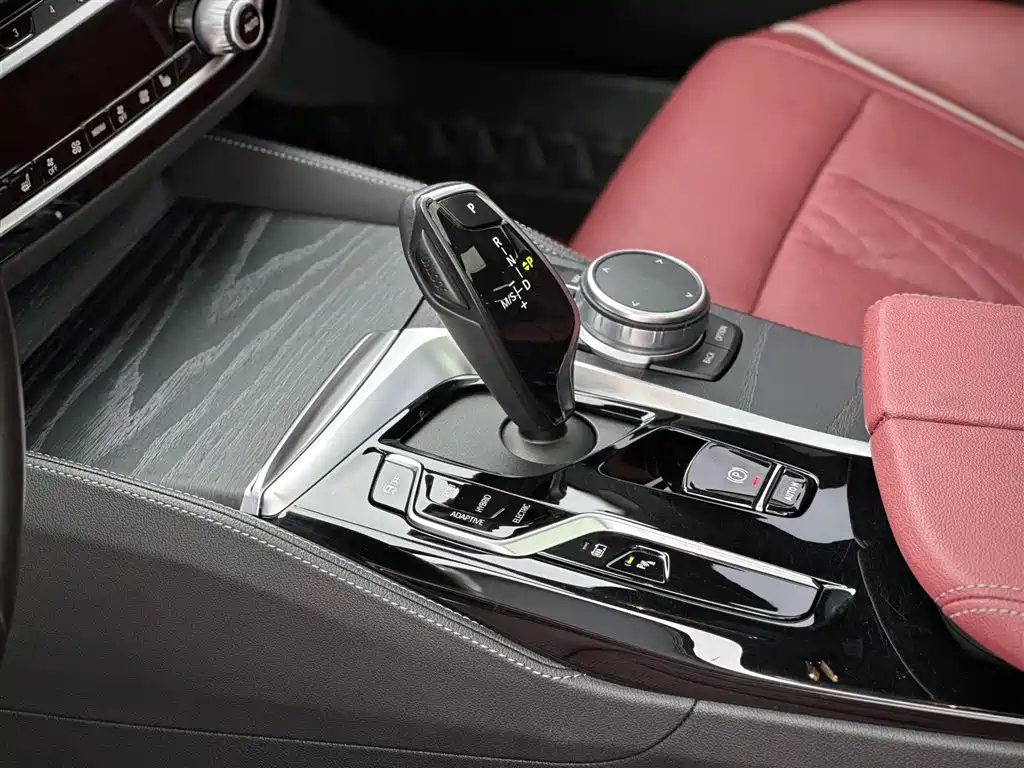 BMW 5 Series New Energy 2022 — фото 11