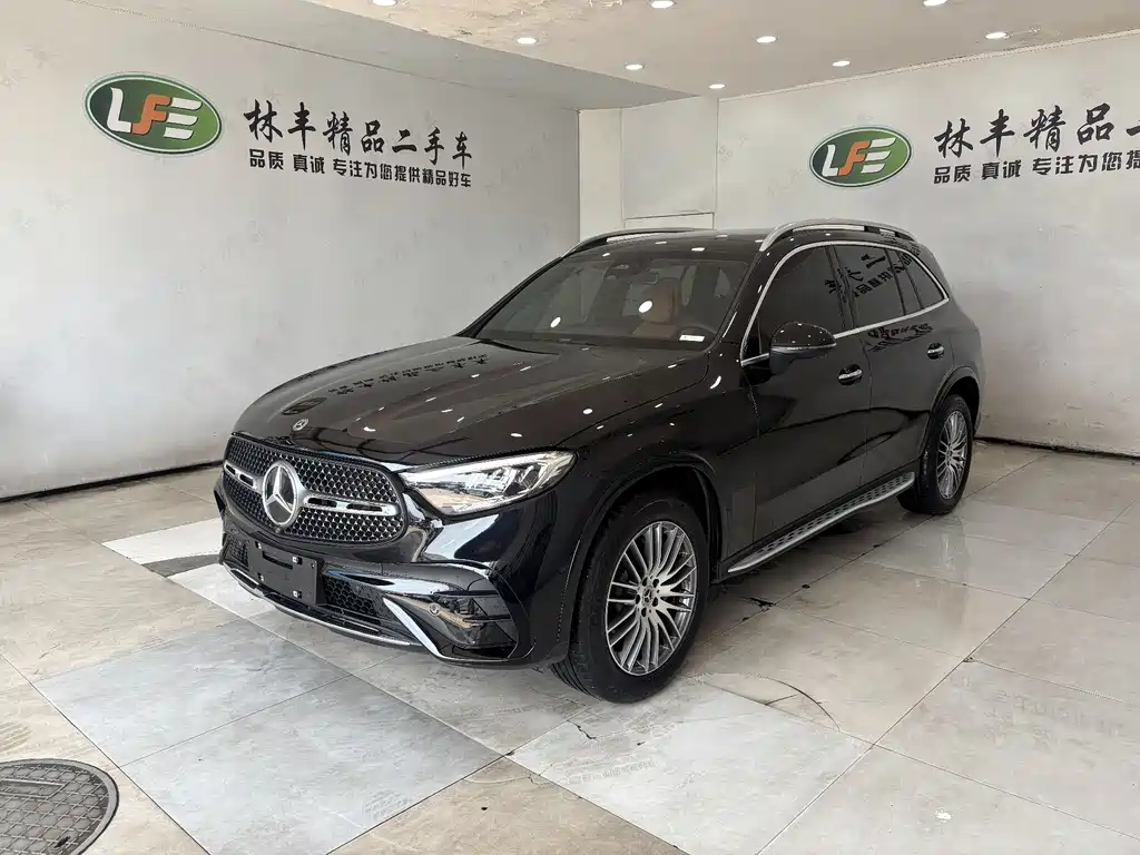 Mercedes-Benz GLC 2025 — фото 1