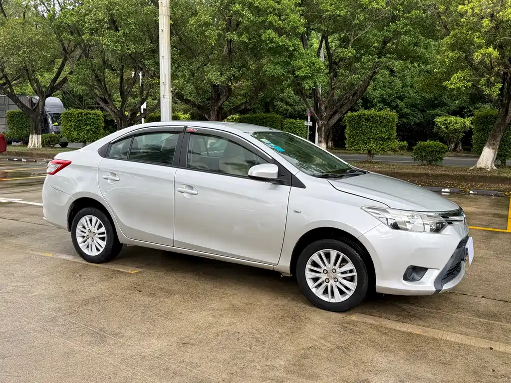 Toyota Vios 2016 — фото 3