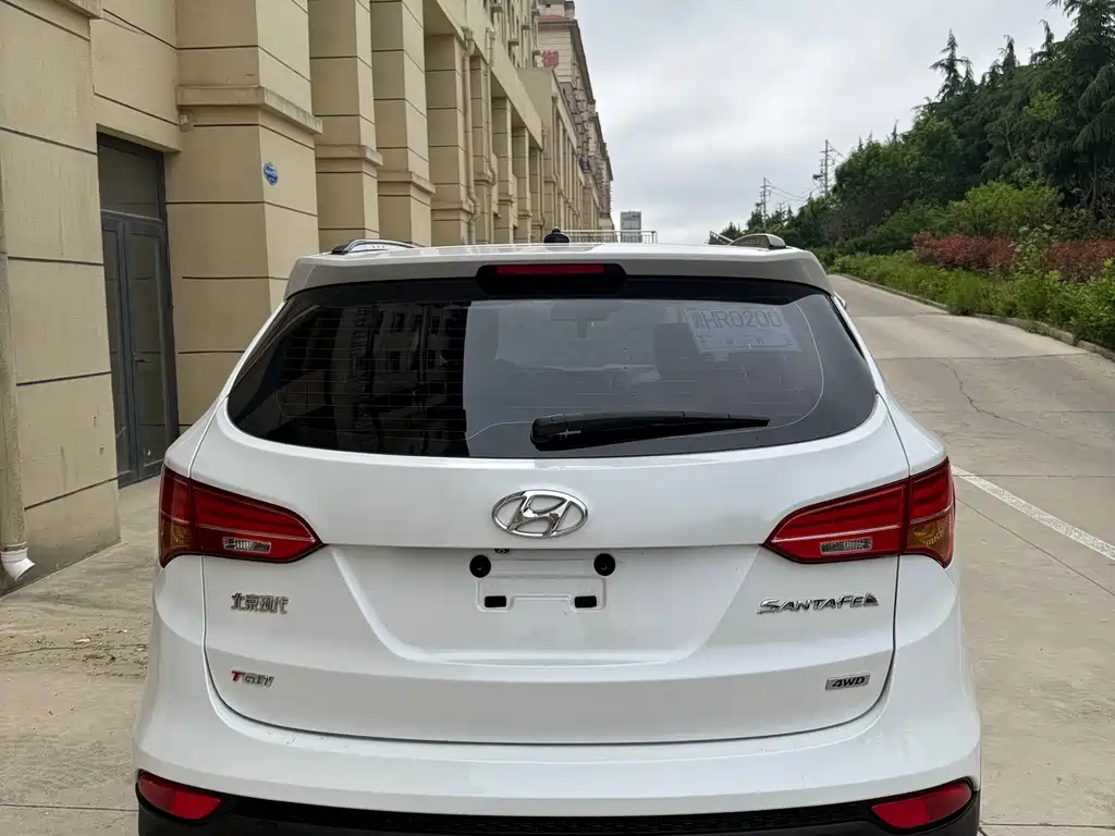 Hyundai Santa Fe 2014