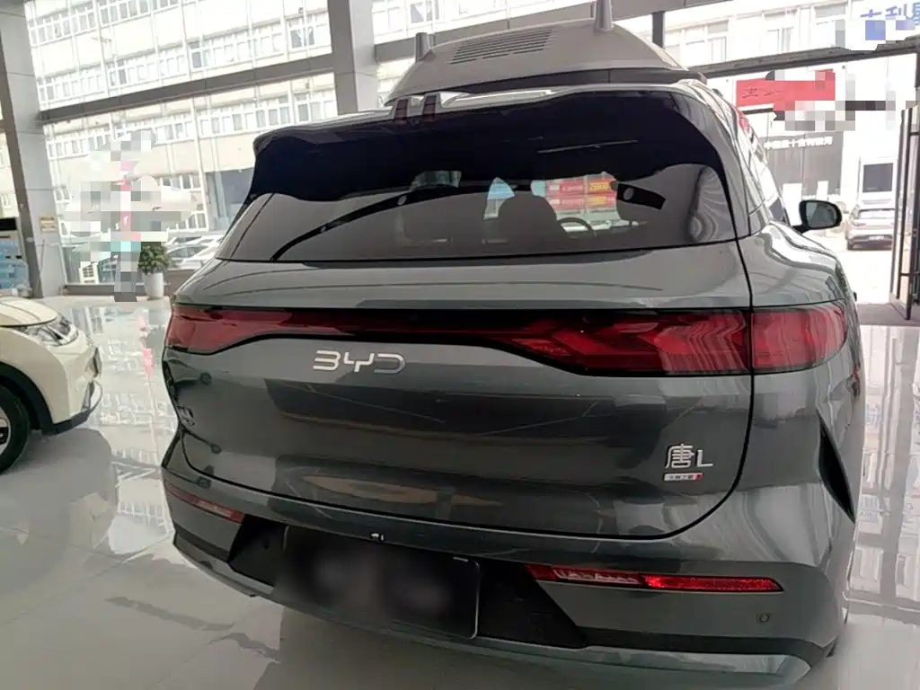 BYD Tang L 2025