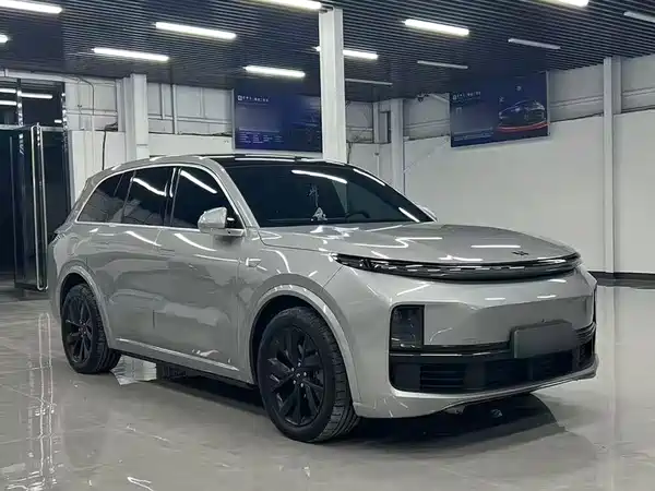 Li Auto L8 2023