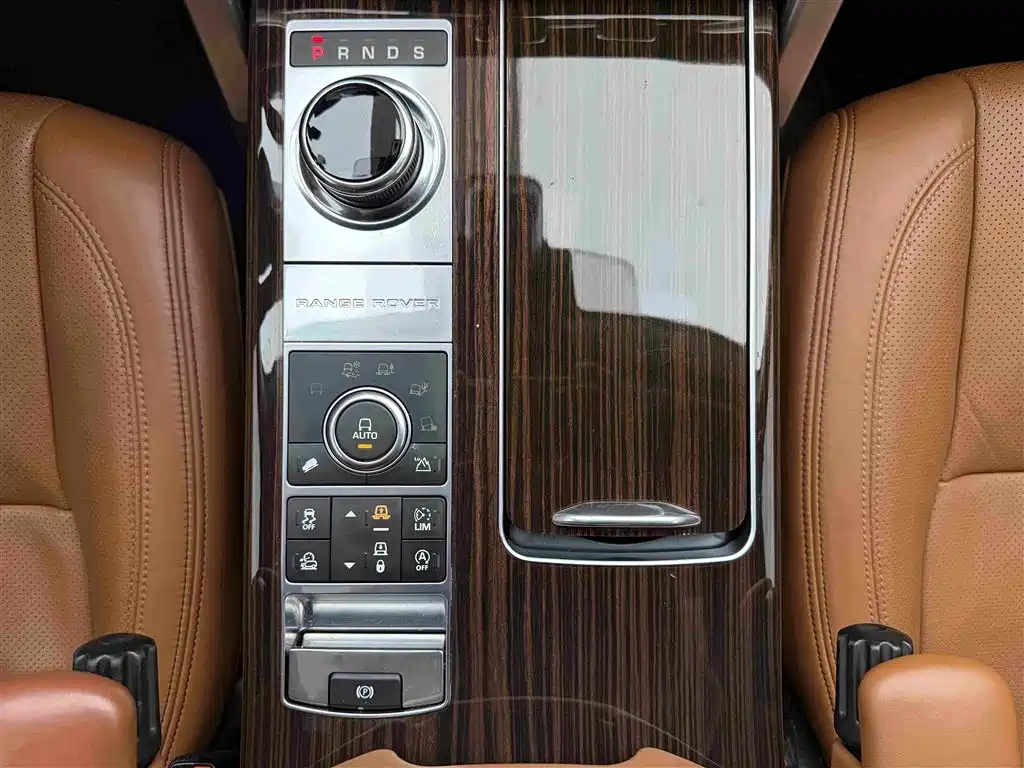 Land Rover Range Rover 2017 — фото 15