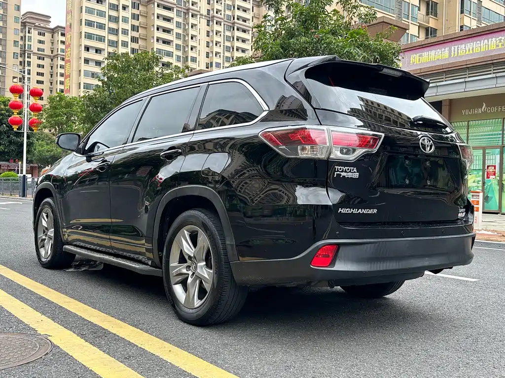 Toyota Highlander 2017 — фото 7