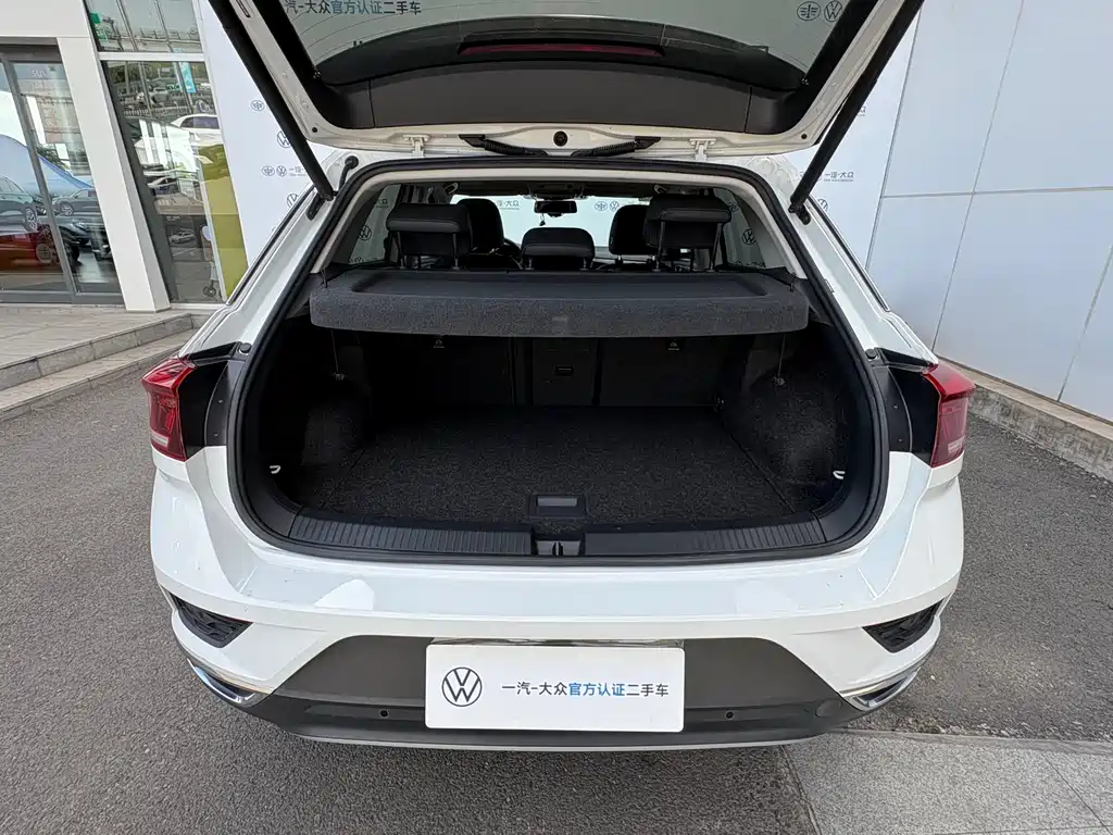 Volkswagen T-Roc 2021 — фото 10