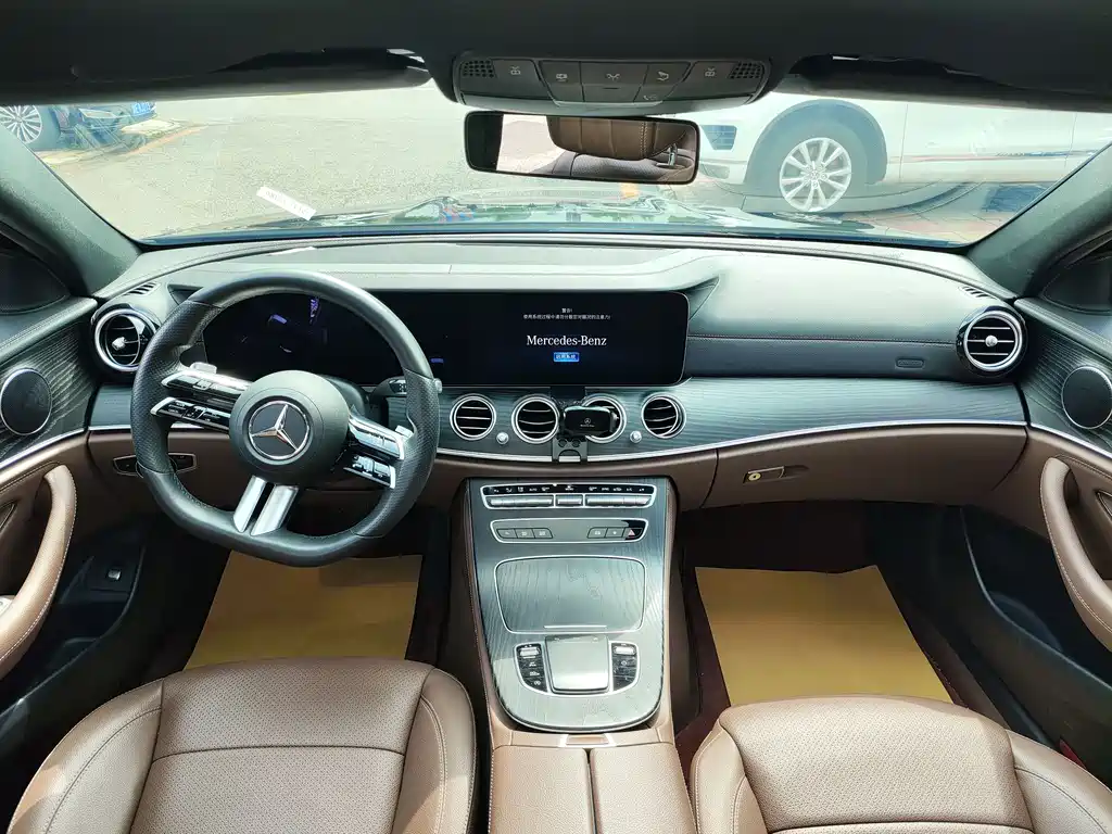 Mercedes-Benz E-Class 2021