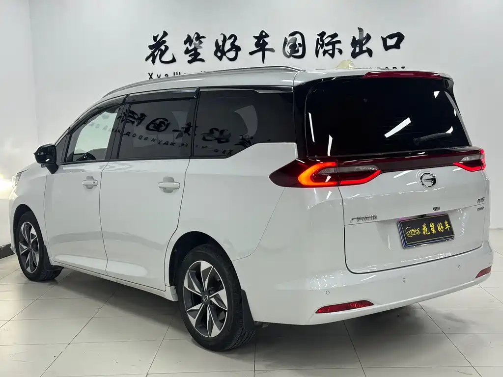 GAC Motor Trumpchi M6 2022 — фото 5