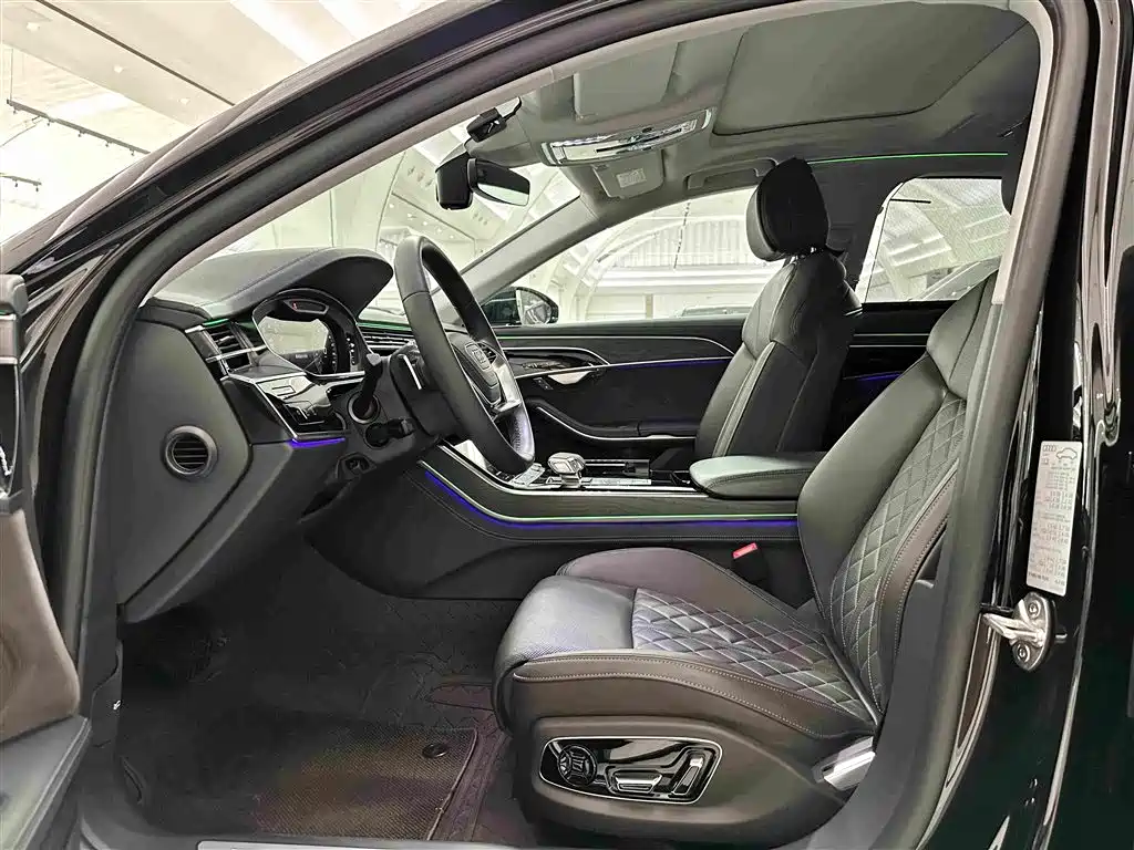 Audi A8 2023