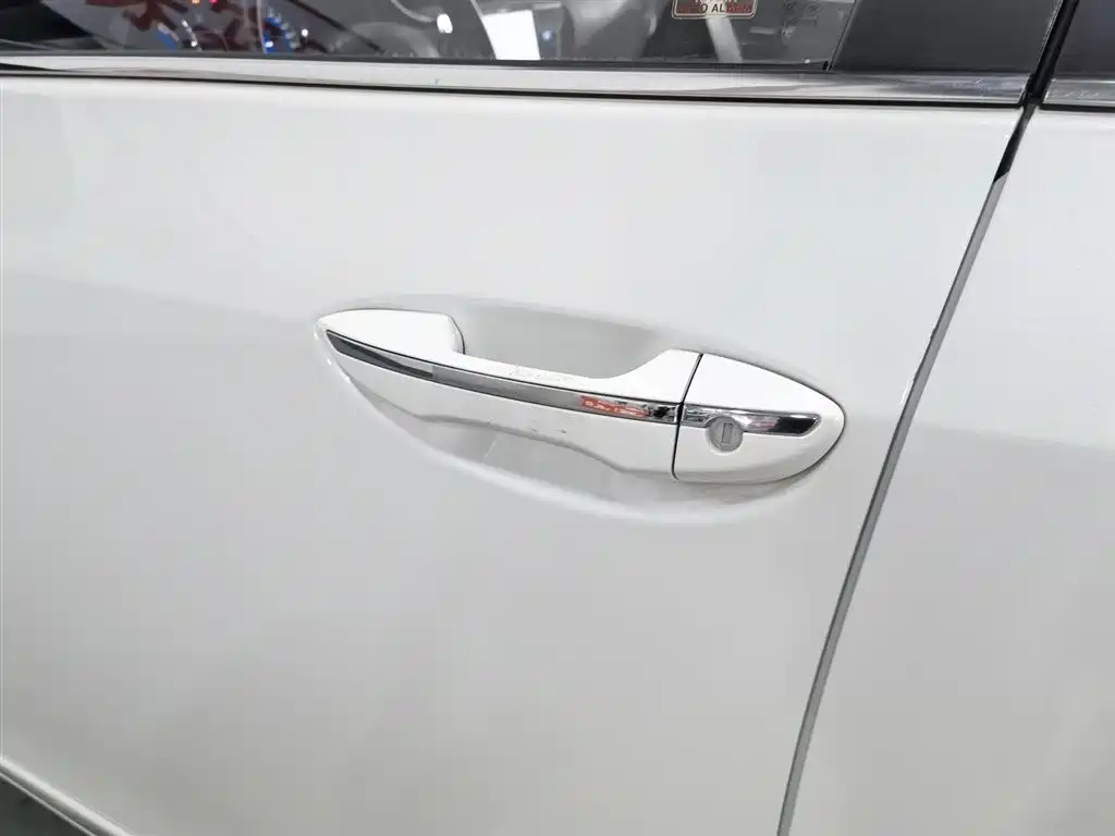 Toyota Corolla 2018 — фото 18