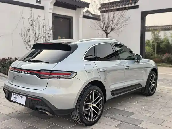 Porsche Macan 2022