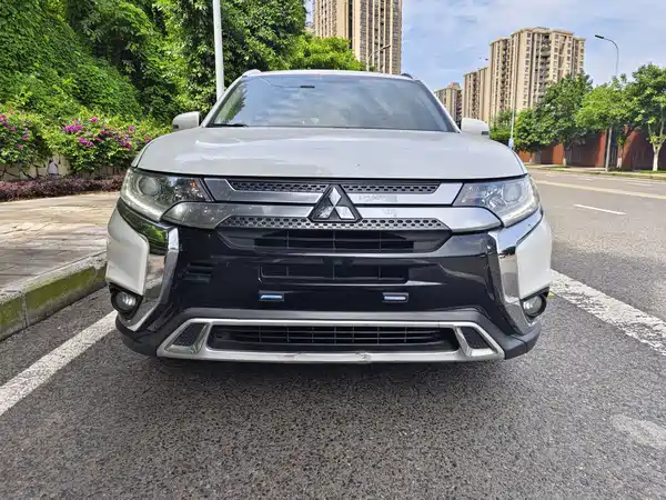 Mitsubishi Outlander 2019