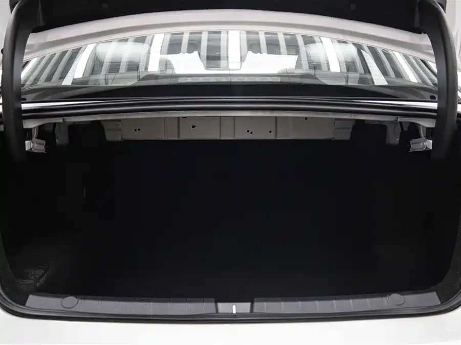 BYD Seal 05 DM-i 2025 — фото 7