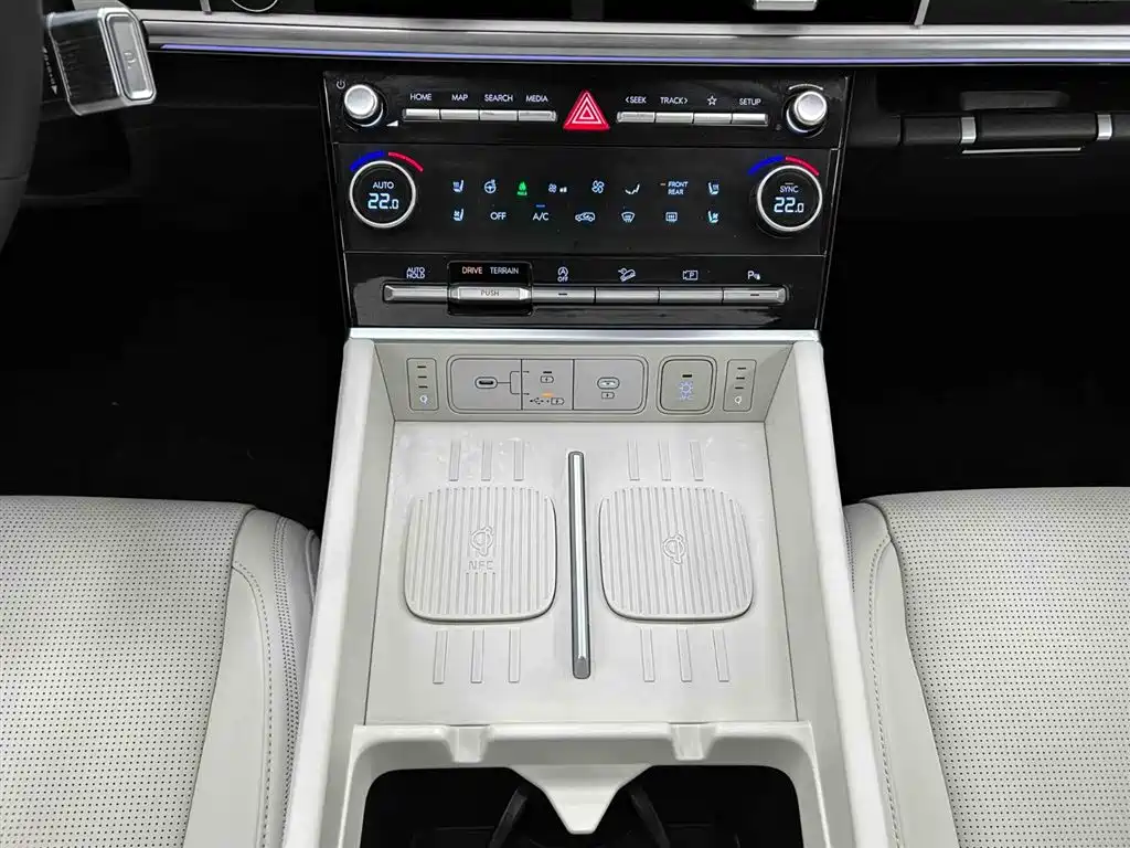 Hyundai Santa Fe 2024