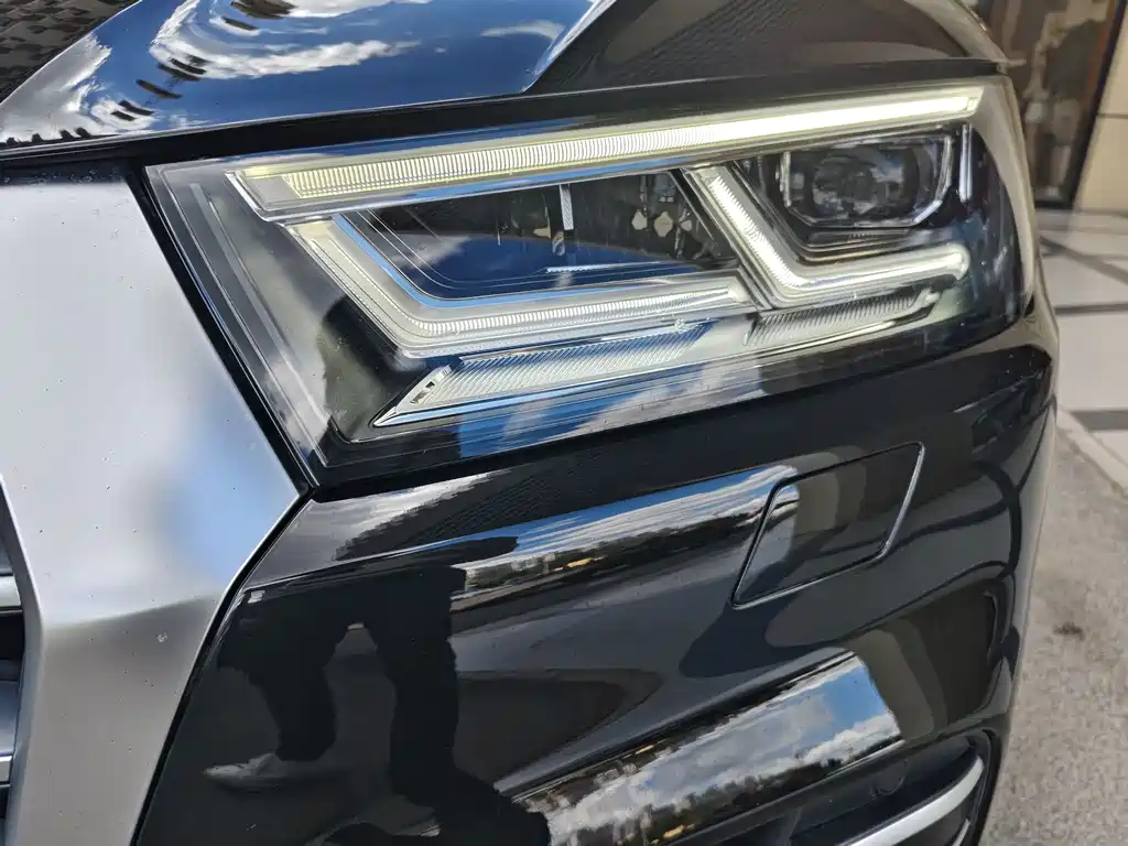 Audi Q5L 2019 — фото 24