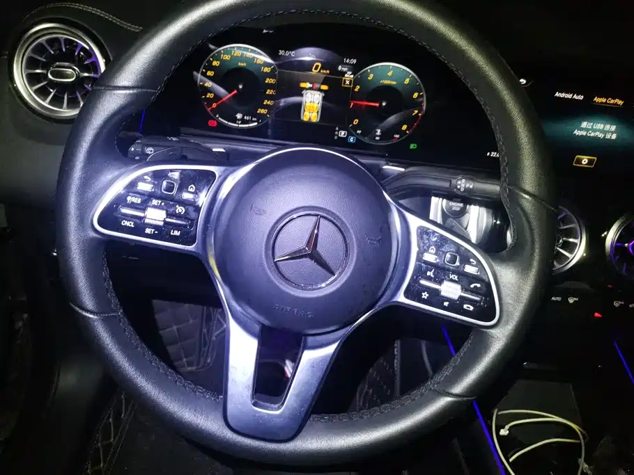 Mercedes-Benz GLB 2023 — фото 15