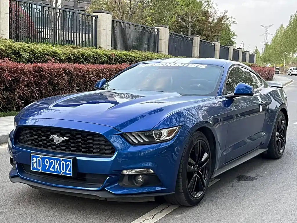 Ford Mustang 2018 — фото 1
