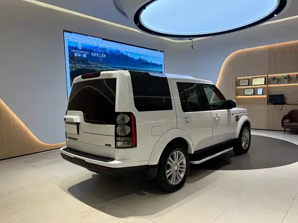 Land Rover Discovery 2015