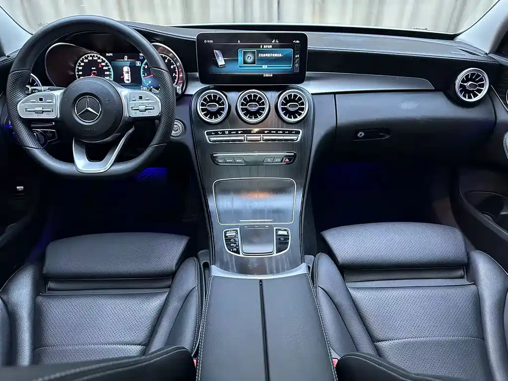 Mercedes-Benz C-Class 2022 — фото 11