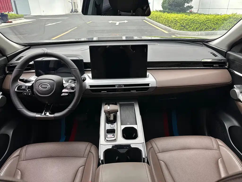 GAC Motor Trumpchi GS4 2025 — фото 13