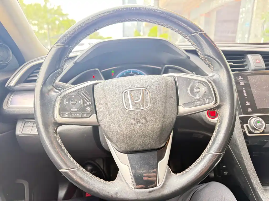 Honda Civic 2017 — фото 11
